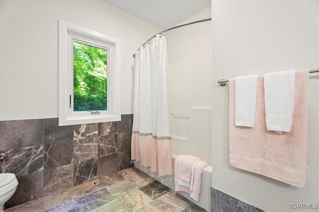 3640 Michaux Mill Dr, Powhatan, VA 23139 - full bath with marble tiled floors and shower / bath combo
