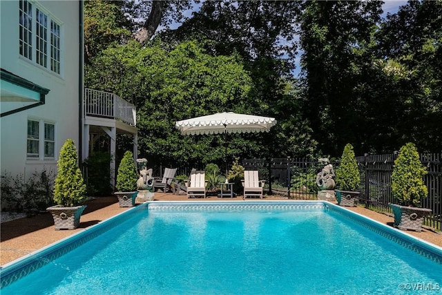 7 River Rd, Richmond, VA 23226 - view of swimming pool with view of scattered trees