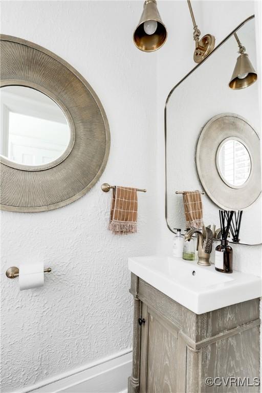 7 River Rd, Richmond, VA 23226 - bathroom with vanity