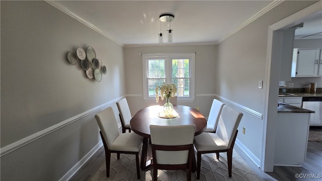 1916 Boardman Ln, Henrico, VA 23238 - dining room with ornamental molding, wood finished floors, and baseboards