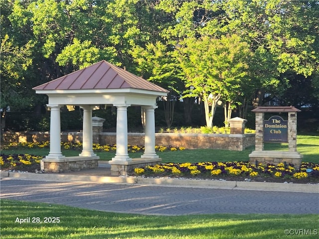 10932 Dominion Fairways Ln, Glen Allen, VA 23059 - view of property's community with a gazebo
