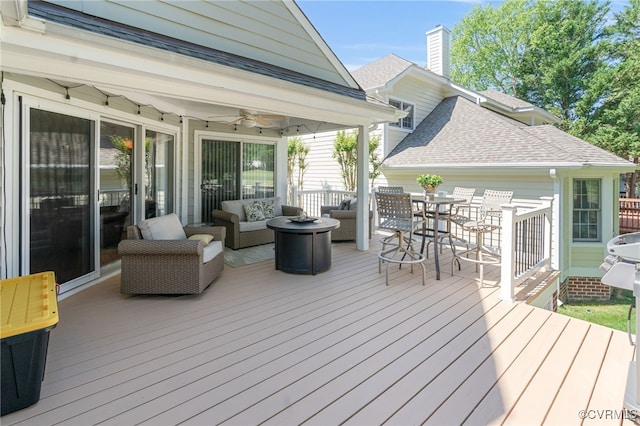10932 Dominion Fairways Ln, Glen Allen, VA 23059 - wooden deck featuring an outdoor living space and a ceiling fan