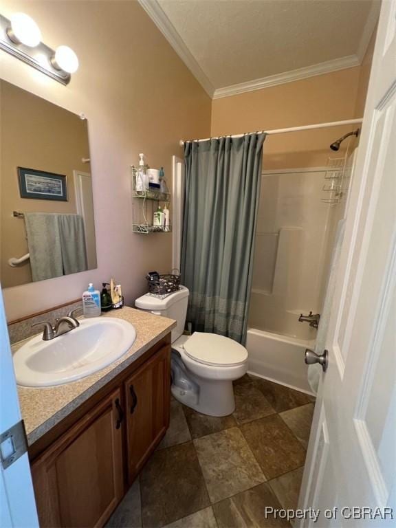 full bath featuring crown molding, toilet, shower / bath combination with curtain, and vanity