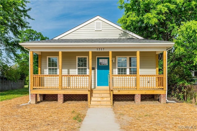 1217 Darbytown Rd, Richmond, VA 23231 - bungalow-style house featuring covered porch and roof with shingles