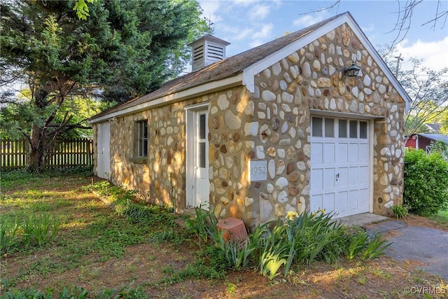 102 Norman Dr, Henrico, VA 23227 - garage featuring fence
