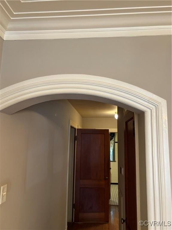 102 Norman Dr, Henrico, VA 23227 - hall with arched walkways and wood finished floors