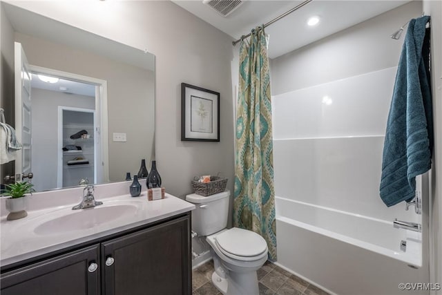 bathroom featuring visible vents, shower / tub combo, vanity, toilet, and recessed lighting