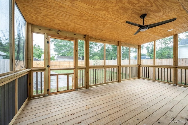 512 Pollock St, Richmond, VA 23222 - unfurnished sunroom with ceiling fan