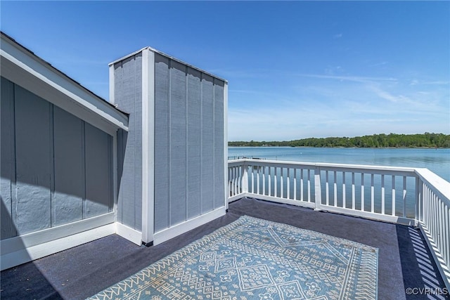 2215 Ditchley Rd, Kilmarnock, VA 22482 - balcony featuring a water view