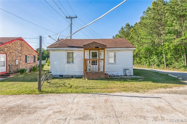 4591 Allen Rd, Jarratt, VA 23867 - bungalow-style home with a front yard