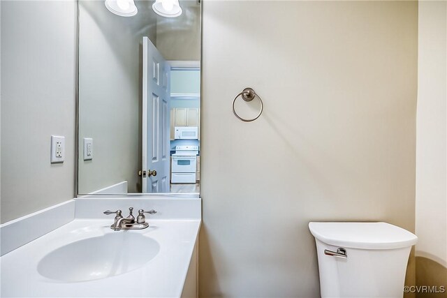 605 Spring St Unit P, Richmond, VA 23220 - bathroom featuring toilet and vanity