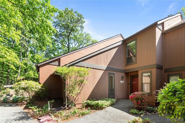 view of front of home