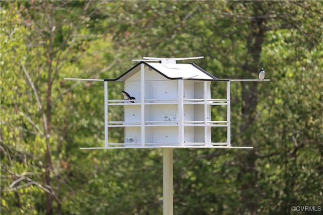 exterior details with mail area