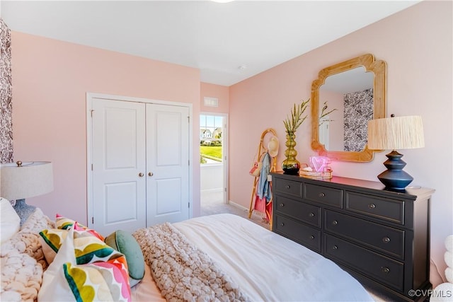 bedroom with a closet
