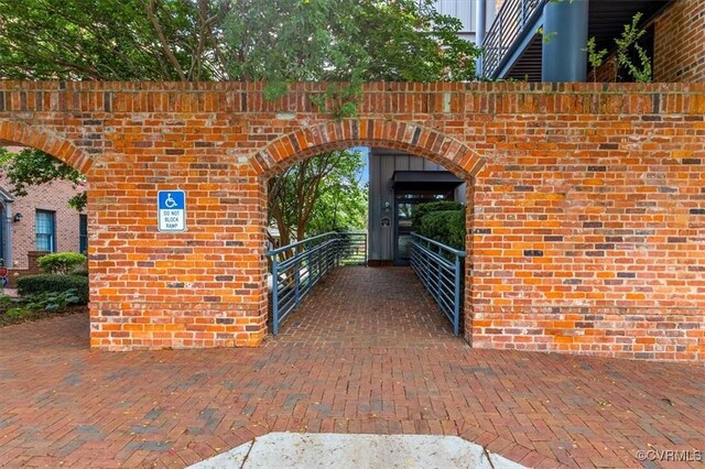 251 Rocketts Way Unit 204, Henrico, VA 23231 - view of gate