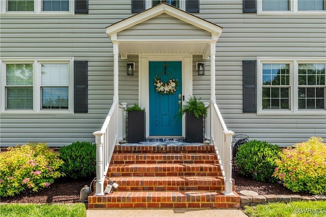 view of property entrance