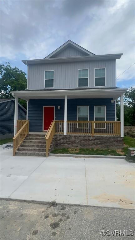 731 Wilson St, Petersburg, VA 23803 - view of front of home featuring covered porch