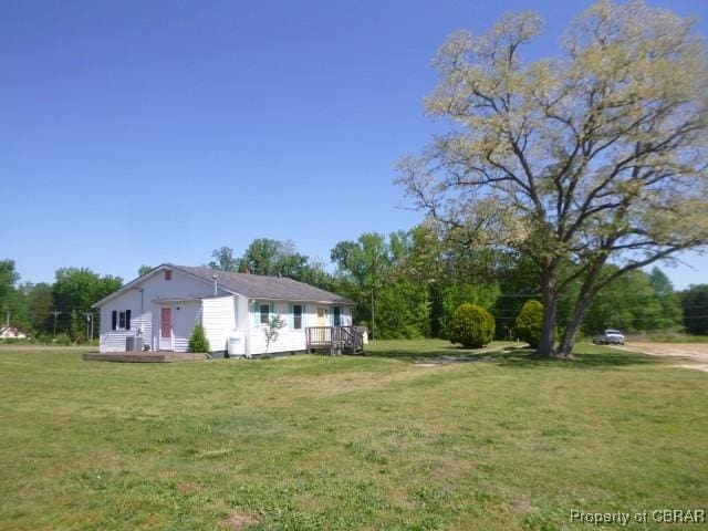 view of grassy yard