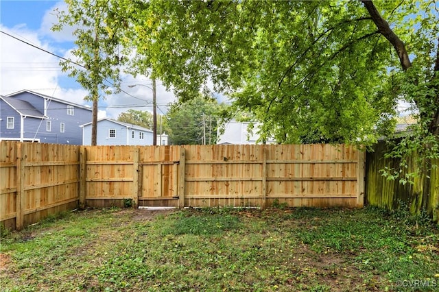 1517 Oakwood Ave, Richmond, VA 23223 - view of fenced backyard