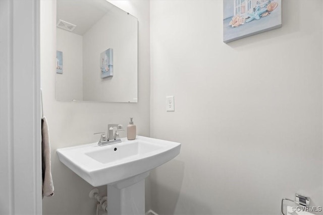 11301 Winding Brook Terrace Dr, Hanover, VA 23005 - bathroom featuring a sink