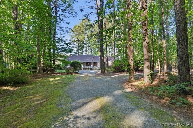 591 Plantation Rd, North, VA 23128 - single story home featuring driveway