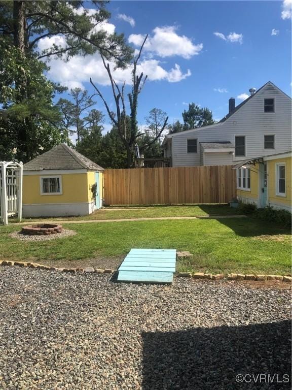 41 Hobday St, Mathews, VA 23128 - view of yard with an outbuilding