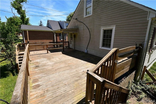 612 S Broad St, Kenbridge, VA 23944 - view of deck