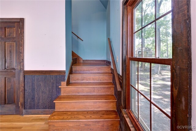 7814 O Neil Rd, Gloucester, VA 23061 - stairs with a wainscoted wall and wood finished floors