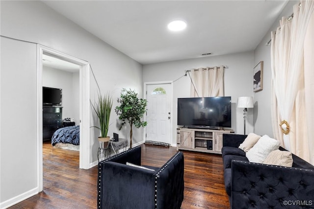 1201 W Broadway, Hopewell, VA 23860 - living area featuring wood finished floors and baseboards