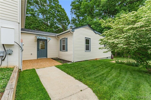5541 Cedar Ln, Amelia Courthouse, VA 23002 - view of exterior entry with a lawn