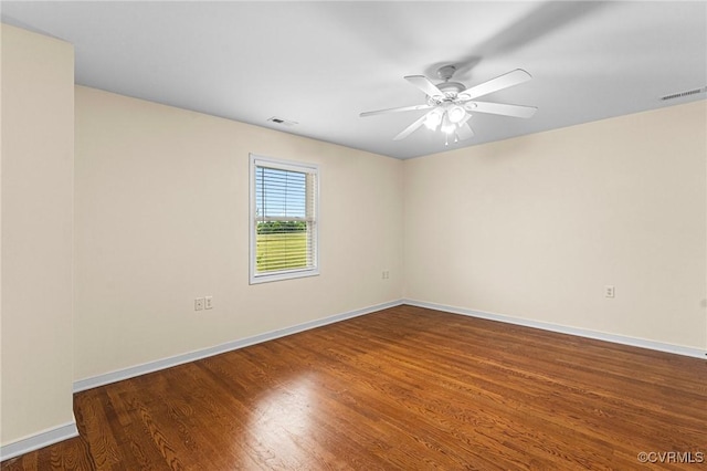5541 Cedar Ln, Amelia Courthouse, VA 23002 - unfurnished room with wood finished floors, baseboards, and a ceiling fan