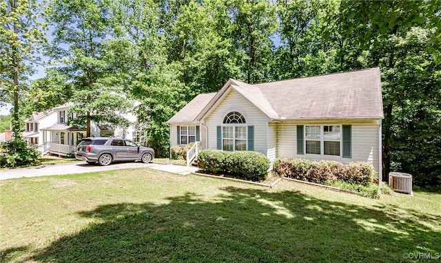 2707 Quisenberry St, Midlothian, VA 23112 - view of front facade with central AC and a front lawn