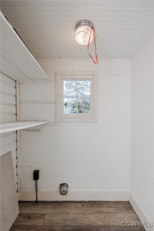 908 Rosemont Rd, Richmond, VA 23224 - washroom featuring wood finished floors and baseboards