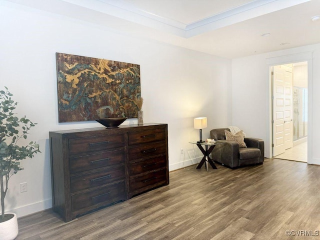 5112 Old Main St, Henrico, VA 23231 - sitting room with wood finished floors and baseboards