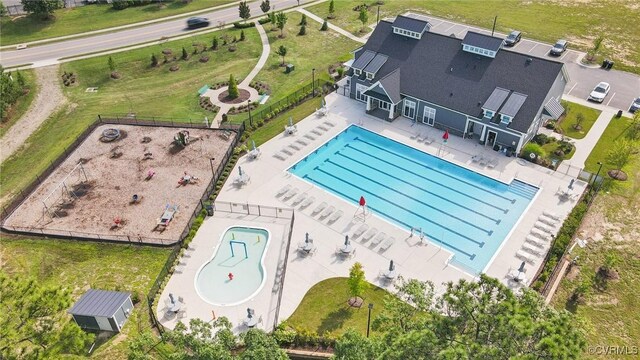 6016 Banyan Ln, Chesterfield, VA 23234 - bird's eye view of a pool area