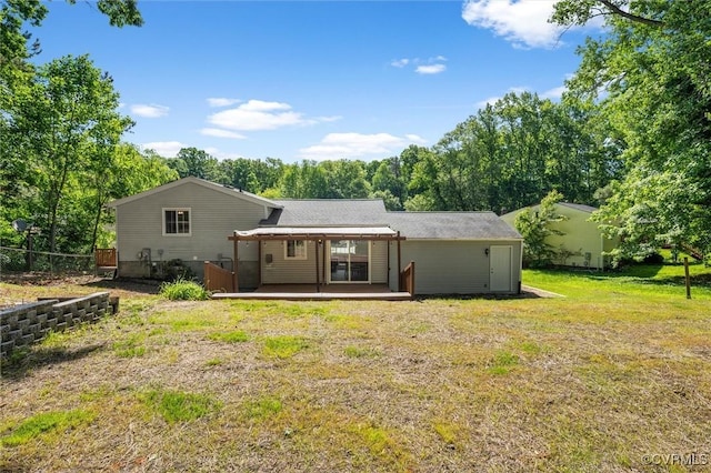 9120 Pepperidge Rd, Chesterfield, VA 23236 - back of property featuring a wooden deck and a yard