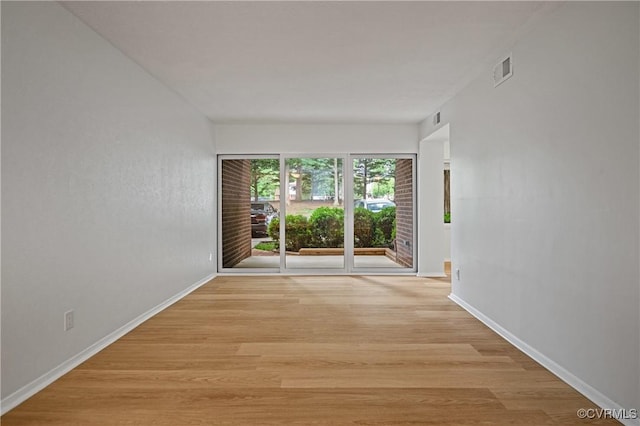 1503 Largo Rd Unit T3, Henrico, VA 23238 - unfurnished room with baseboards and light wood-type flooring