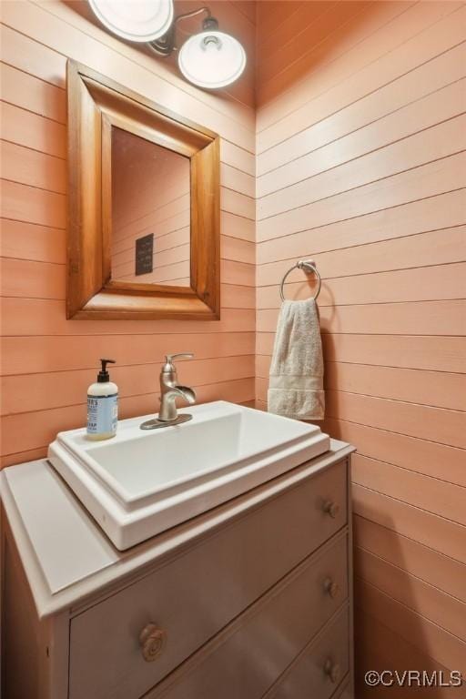 9226 Shelton Pointe Dr, Mechanicsville, VA 23116 - bathroom featuring vanity and wooden walls