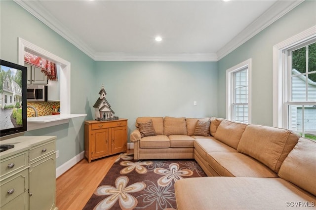 9226 Shelton Pointe Dr, Mechanicsville, VA 23116 - living area featuring light wood finished floors, crown molding, and recessed lighting