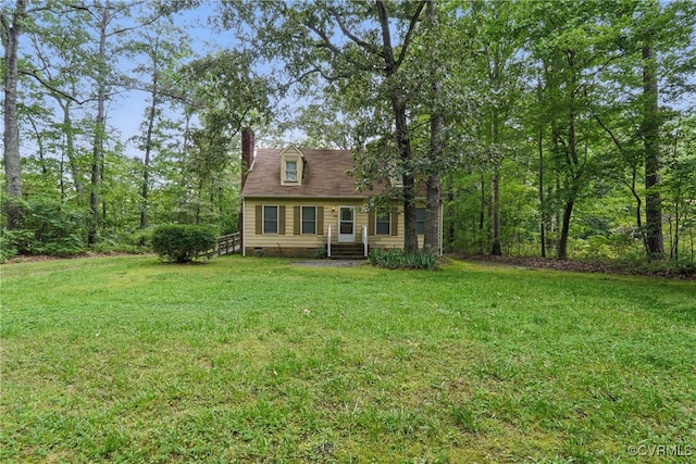 4501 Roxbury Rd, Charles City, VA 23030 - view of front facade featuring a chimney, crawl space, and a front yard