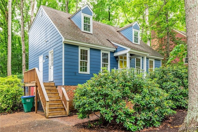 5905 Willow Creek Way, Richmond, VA 23225 - cape cod-style house featuring a shingled roof