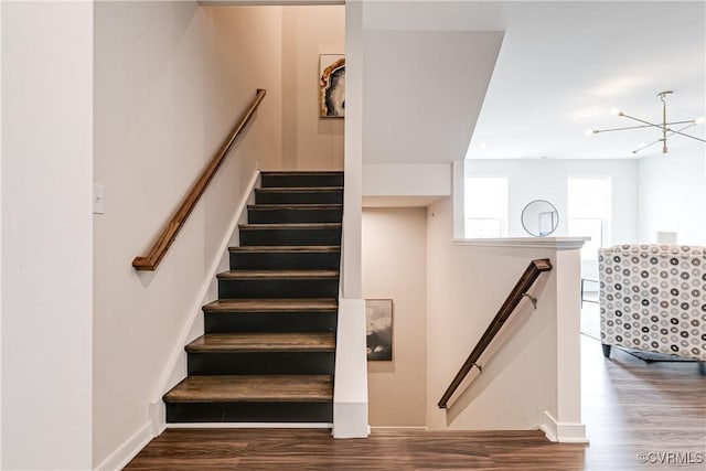 1900 Roseneath Rd Unit 9A, Richmond, VA 23230 - stairs featuring wood finished floors, a chandelier, and baseboards