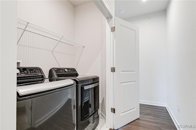 1900 Roseneath Rd Unit 9A, Richmond, VA 23230 - laundry area with independent washer and dryer, baseboards, and wood finished floors