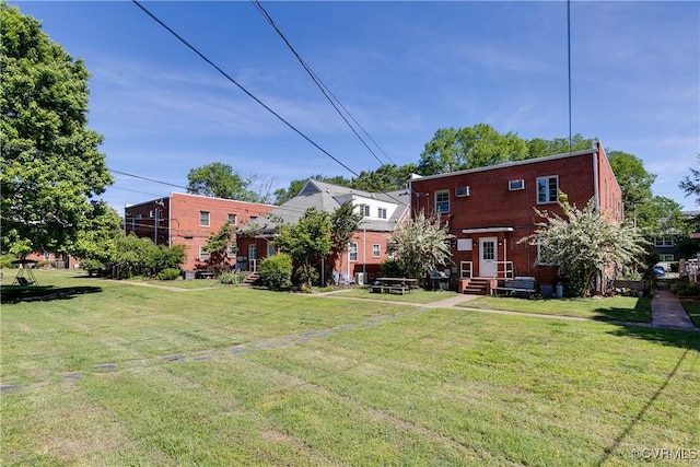 view of grassy yard