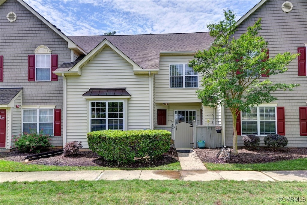 2607 Ayrshire Reach, Williamsburg, VA 23188 - view of property featuring a gate and a shingled roof