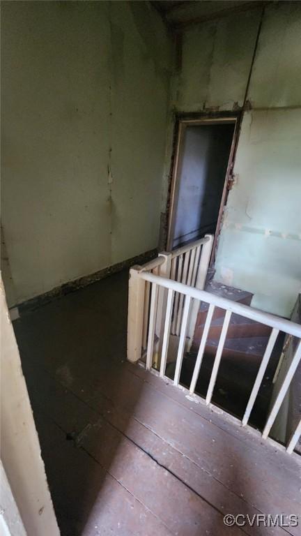 213 E Leigh St, Richmond, VA 23219 - view of staircase