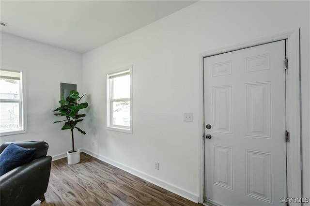 314 Maryland Ave, Hopewell, VA 23860 - sitting room featuring wood finished floors and baseboards
