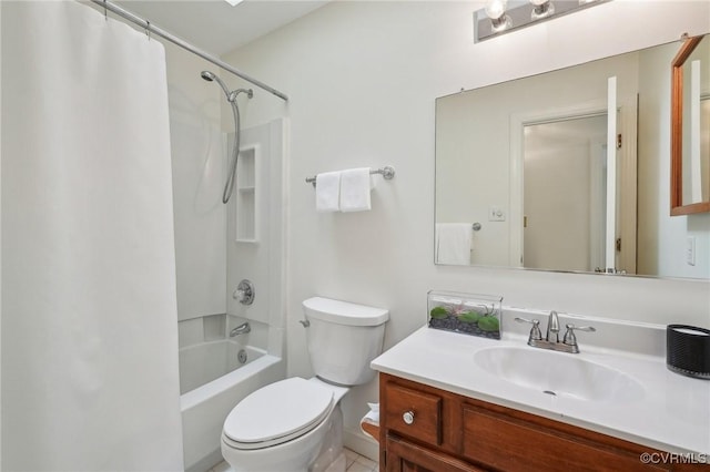 2545 Retrievers Ridge Rd, Henrico, VA 23233 - full bathroom featuring vanity, toilet, and shower / bath combo