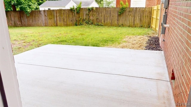 8803 Dena Dr, Henrico, VA 23229 - view of yard with a patio area