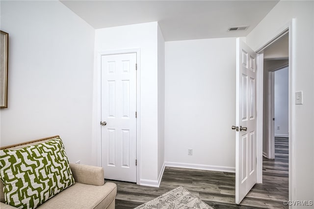 208 E 18th St, Richmond, VA 23224 - living area with wood finished floors and baseboards
